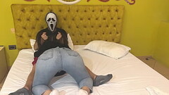 Ghostface gets free blowjob for halloween Thumb